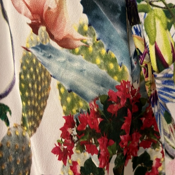 Camilla silk short dress🌸 - Picture 4 of 7